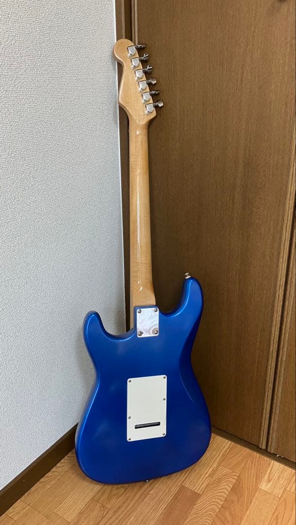 エレキギター　Legend ストラト　ギターバッグ付