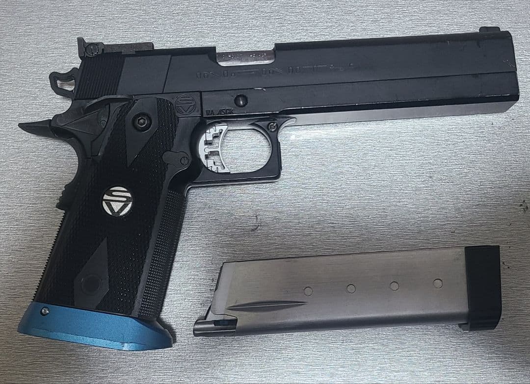 WA SV INFINITY 6.0　 ブローバック　ガス漏れあり