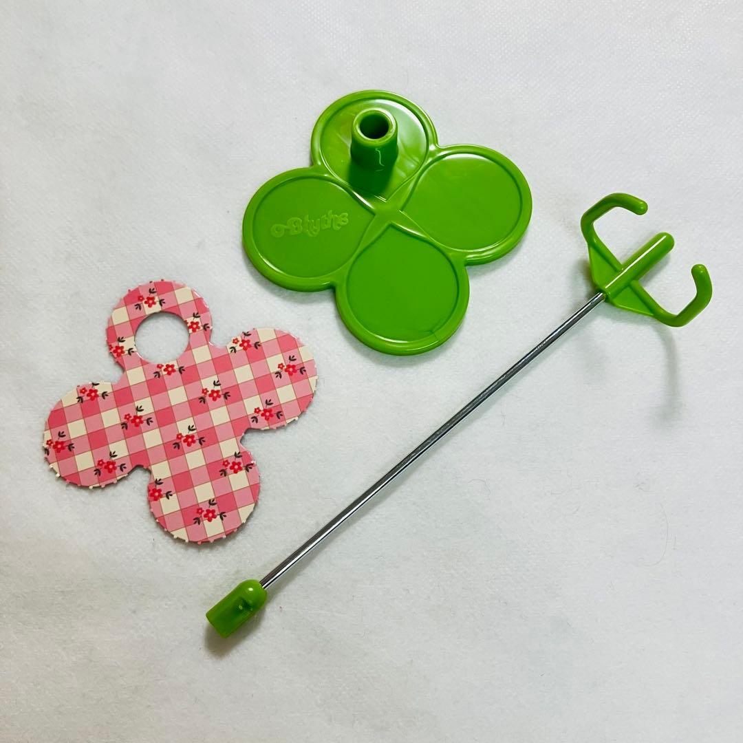 ブライスアウトフィット① クローリスカントリーライフ　本体とスタンド