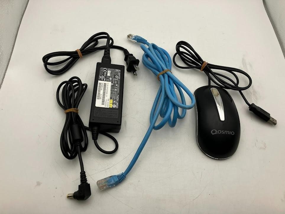 FUJITSU　ノートパソコン　LIFEBOOK　A576／Ｐ