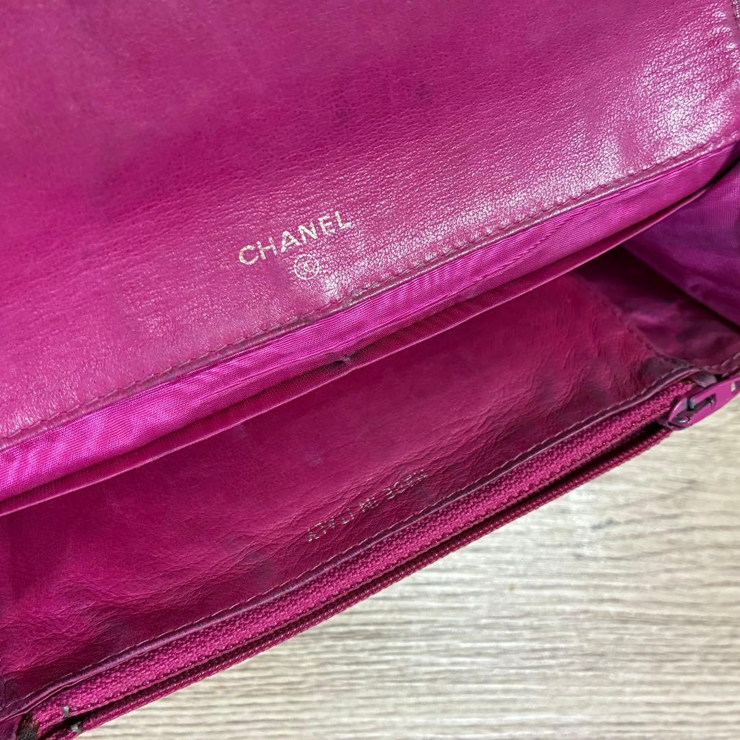 CHANEL 二つ折り財布