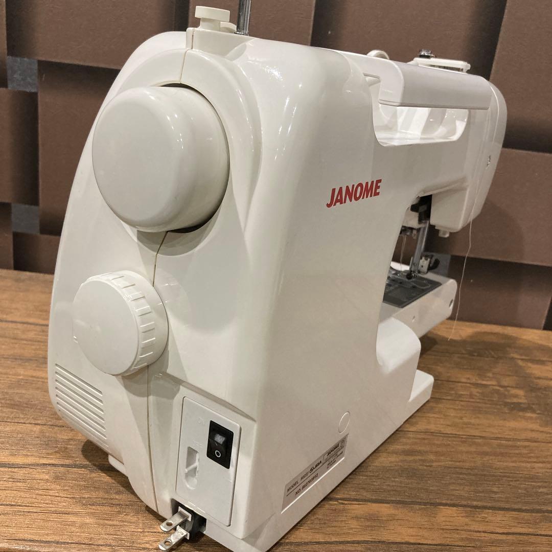 ジャノメ　電子ミシン本体　J7160