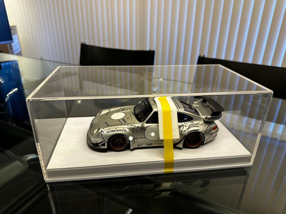 Fuelme RWB993 Silver Pig 限定1台プロトタイプ1/18