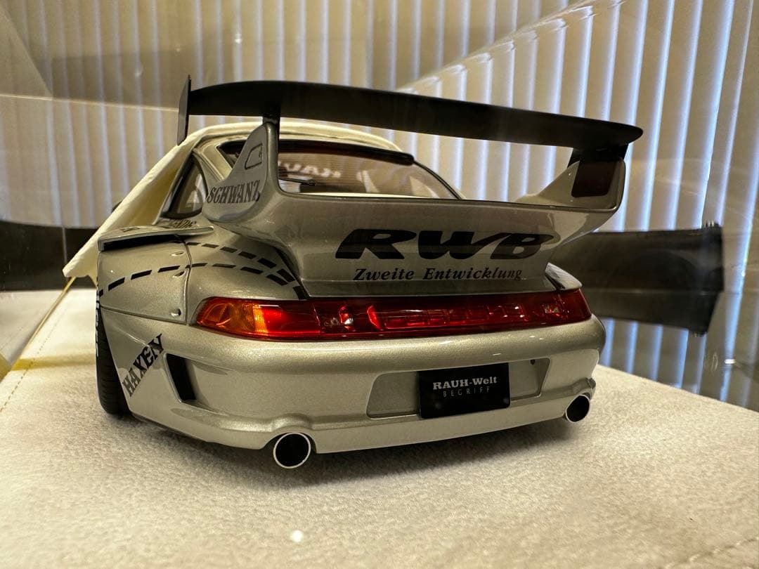 Fuelme RWB993 Silver Pig 限定1台プロトタイプ1/18