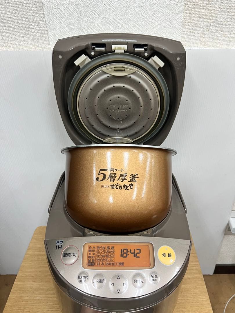 Panasonic 圧力IH炊飯器 SR-PA181 （2012年製）