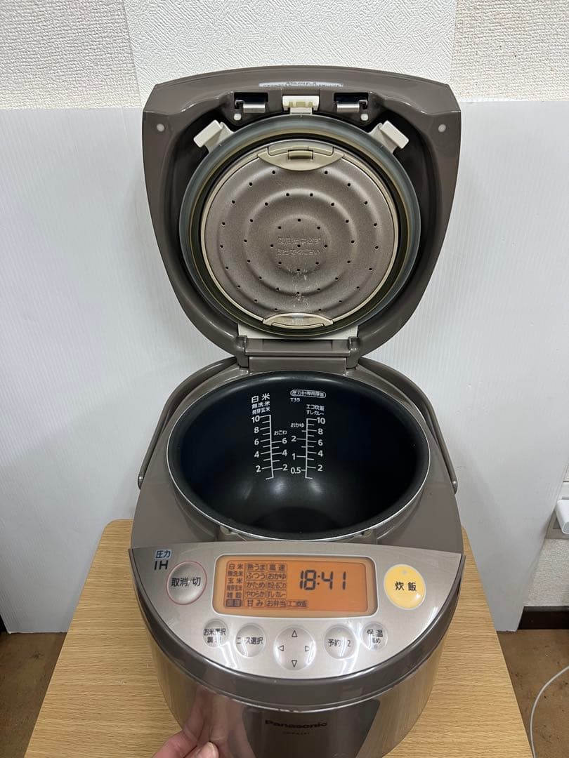 Panasonic 圧力IH炊飯器 SR-PA181 （2012年製）