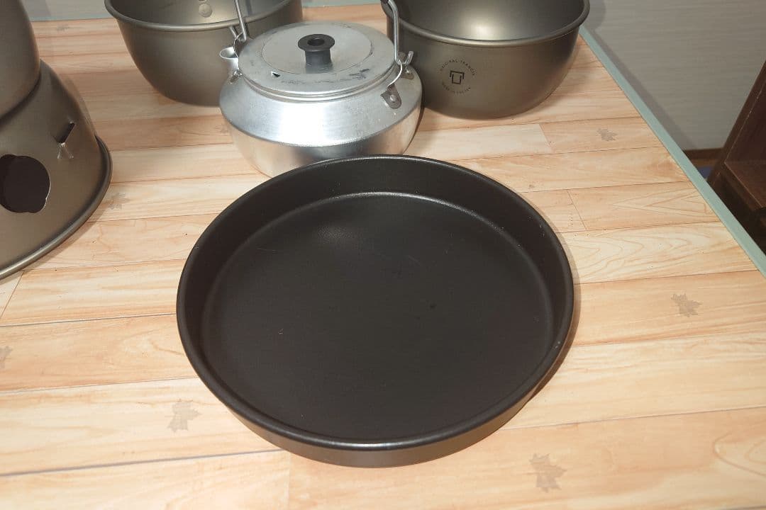 Trangia クッカーセットガス使用可能バーナーとケトルと燃料ボトル付