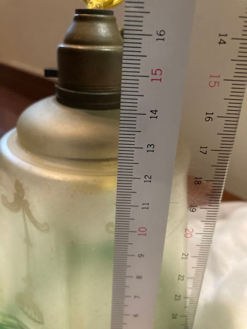 エッチング模様のペンダントライト（イギリスアンティーク）