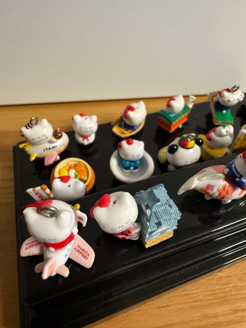 ハローキティ　ご当地キティ　ストラップ　マスコット　まとめ売り　18点セット