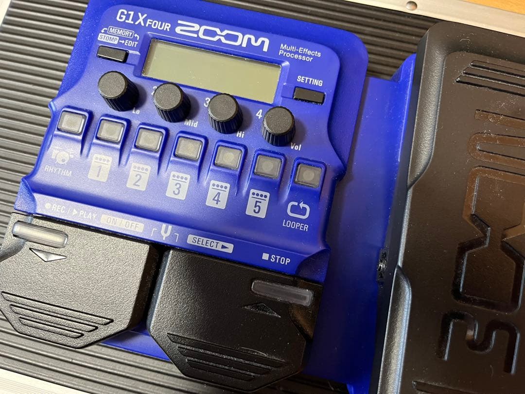ZOOM G1X FOUR マルチエフェクター 限定カラー