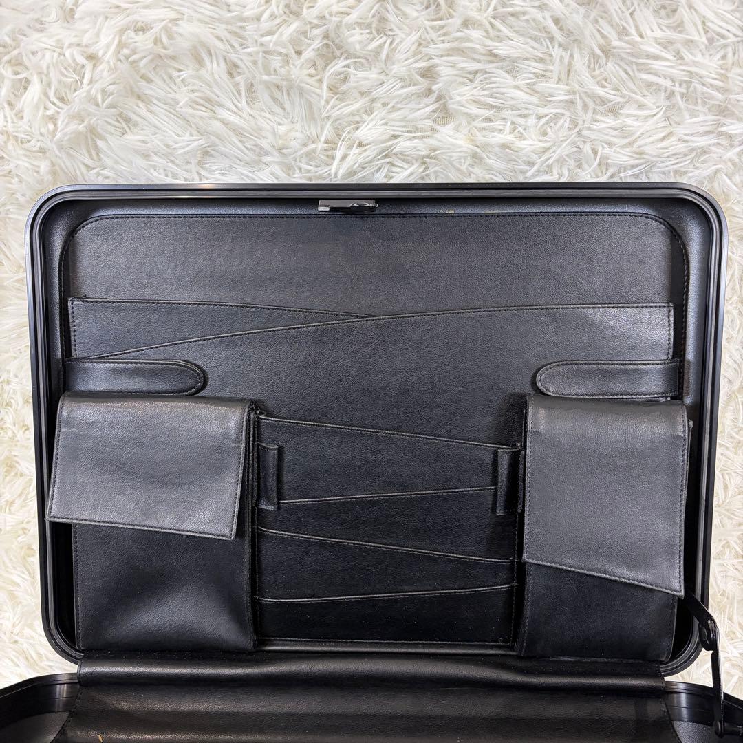 ゼロハリバートン アタッシュケース ポリカーボネート A4 PC収納可 グレー