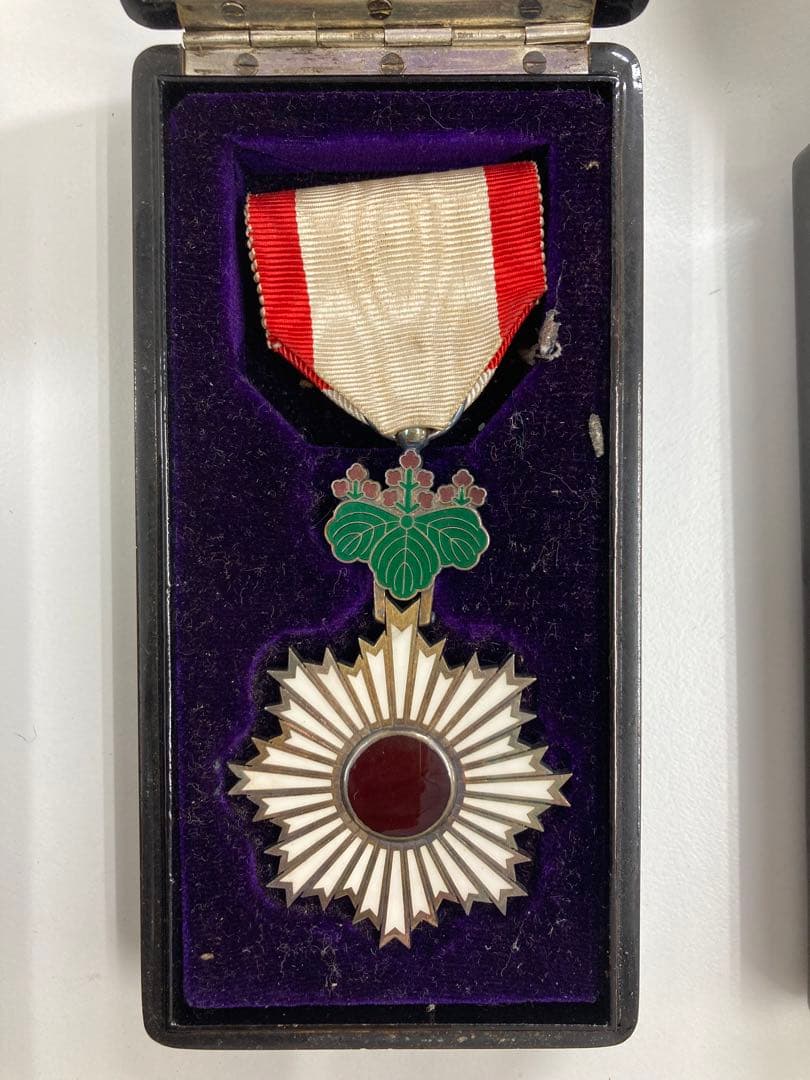 勲五等双光旭日章　勲六等瑞宝　満州事変 従軍記章　那事変従軍記章　勲章