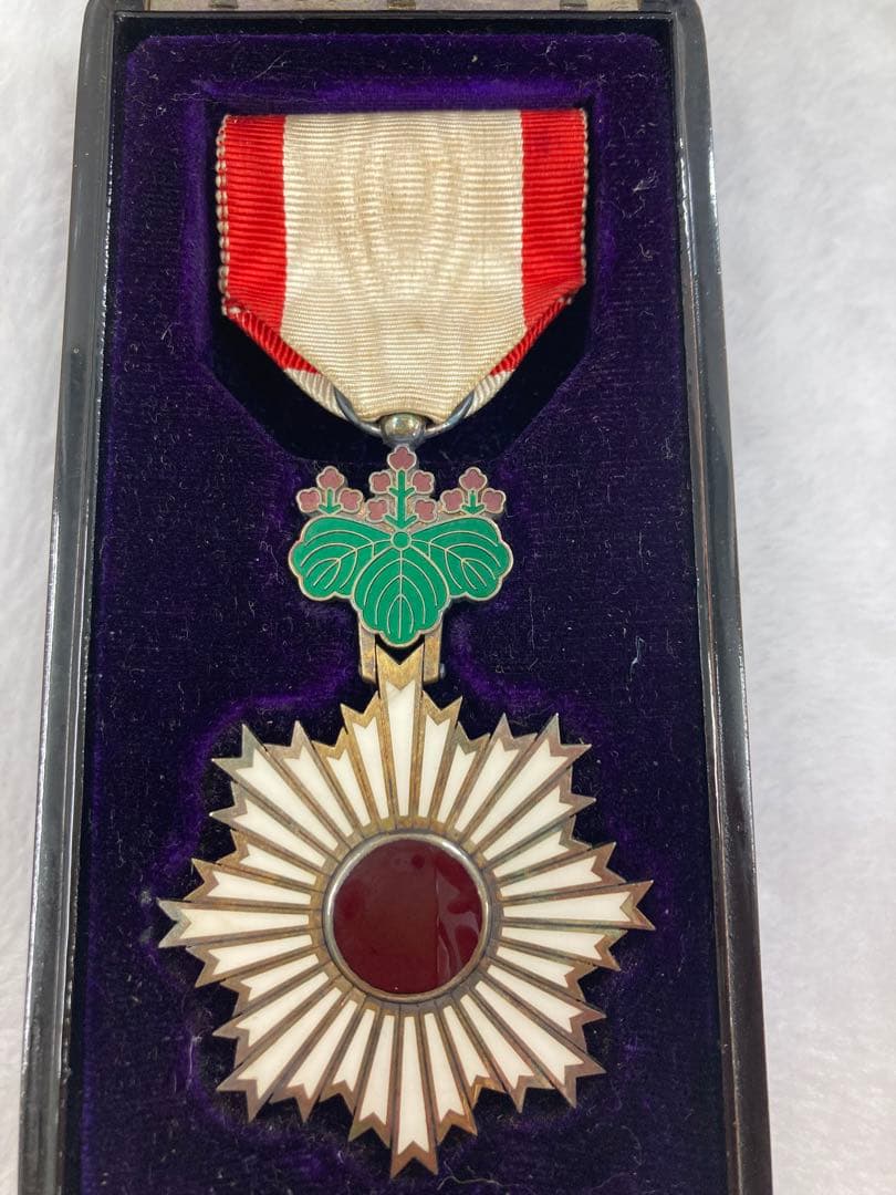 勲五等双光旭日章　勲六等瑞宝　満州事変 従軍記章　那事変従軍記章　勲章
