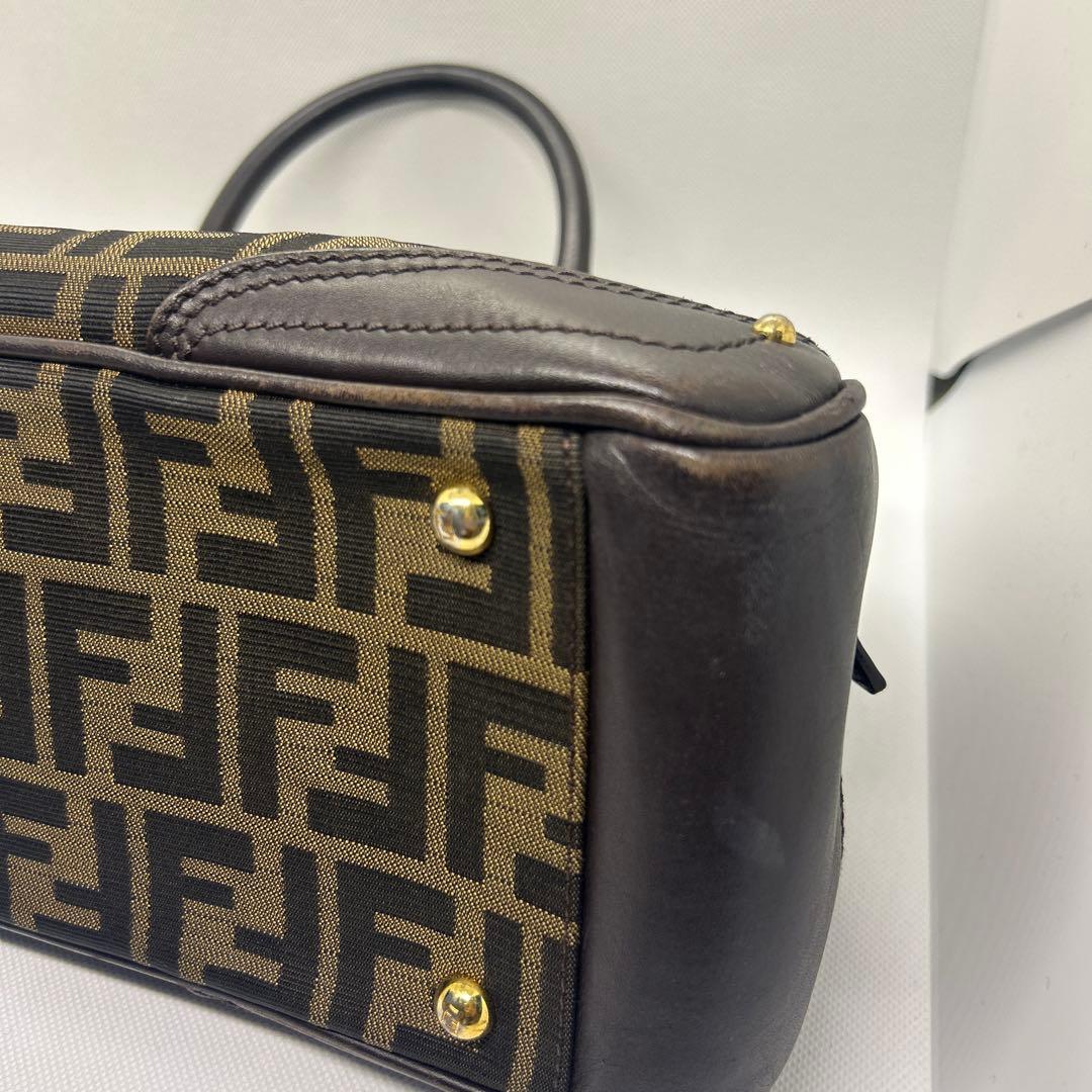 FENDI フェンディ　バッグ　ズッカ　ブラウン