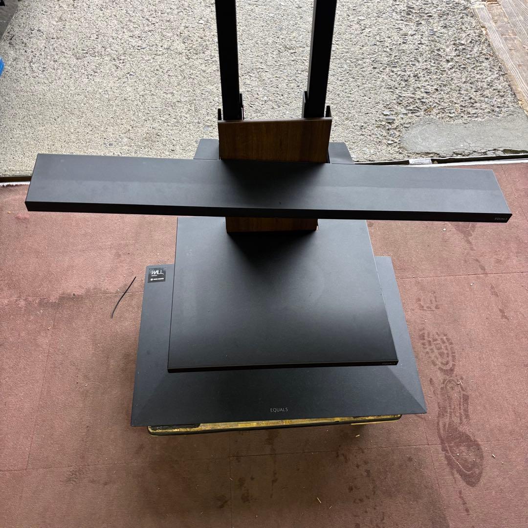 【特価】テレビスタンド　equals v3 棚板、スピーカーバー付き　激安！