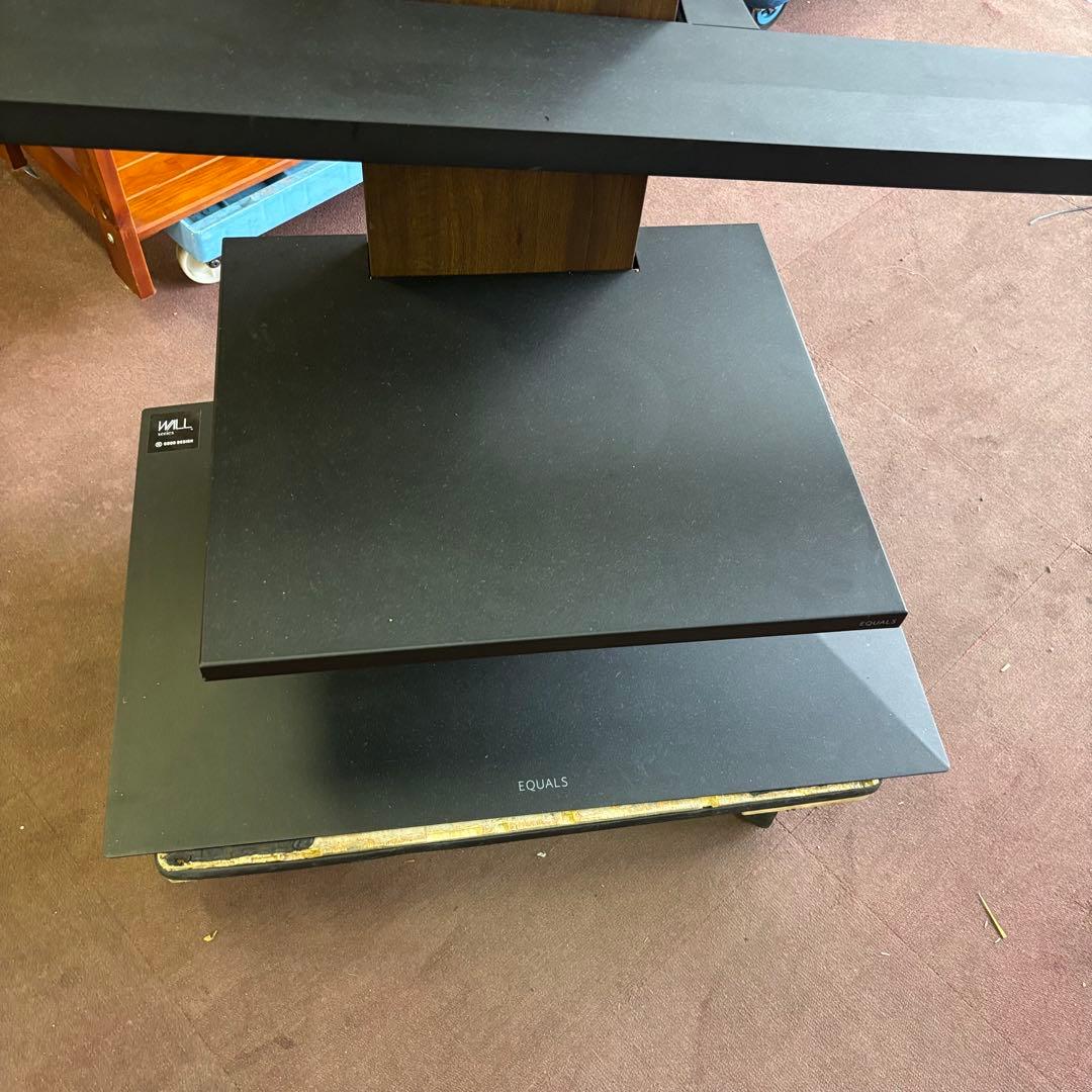 【特価】テレビスタンド　equals v3 棚板、スピーカーバー付き　激安！