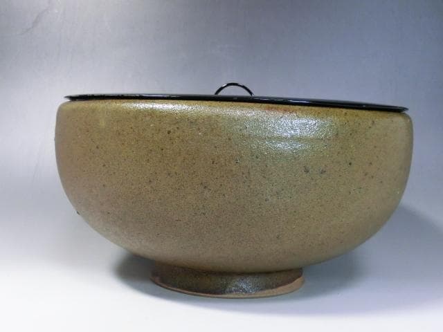 水指■蕎麦釉平水指 漆器蓋 ソバ釉薬 箱入り 菓子鉢 お茶道具 時代物 骨董品■