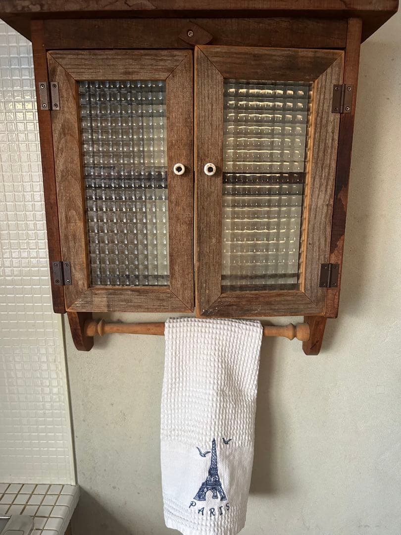 ★流木で作製　壁掛けキャビネット チェッカーガラス扉付き