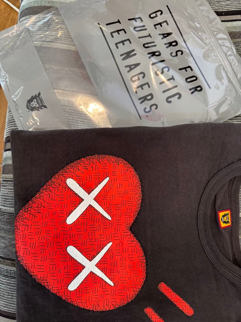 HUMAN MADE KAWS ブラック Tシャツ Ｌ