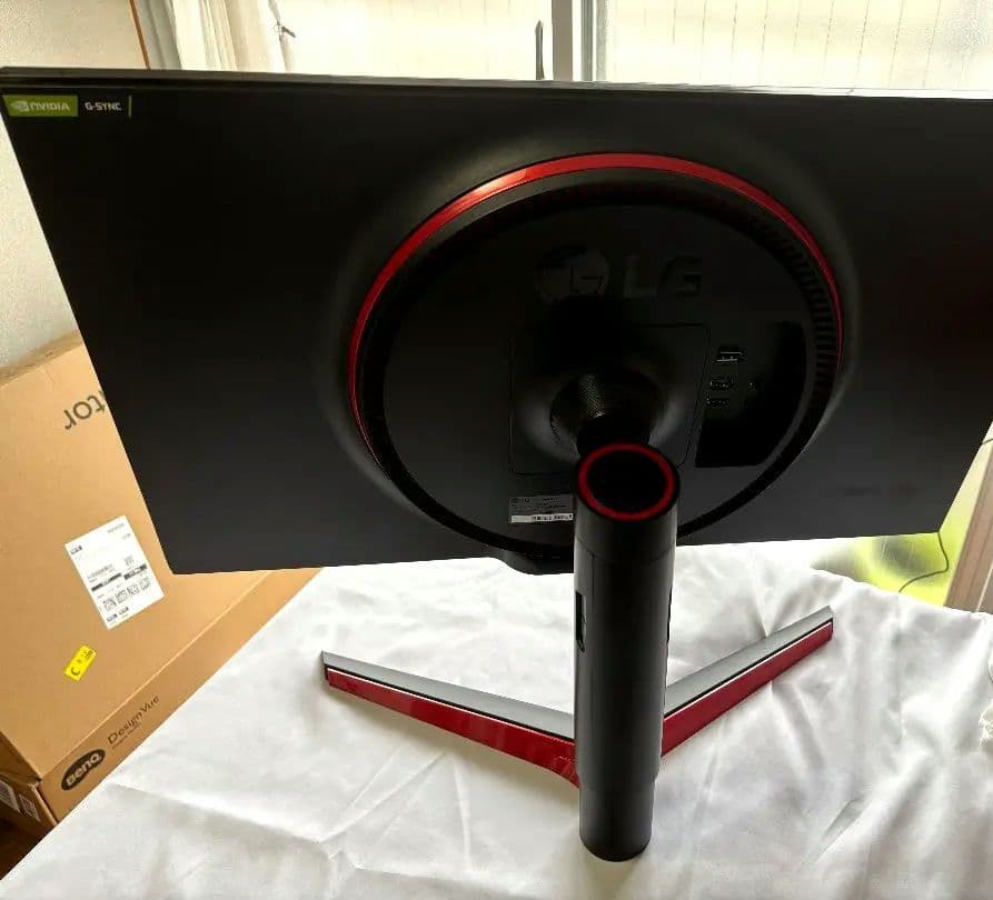 LG 27GL83A IPSモニター 本体