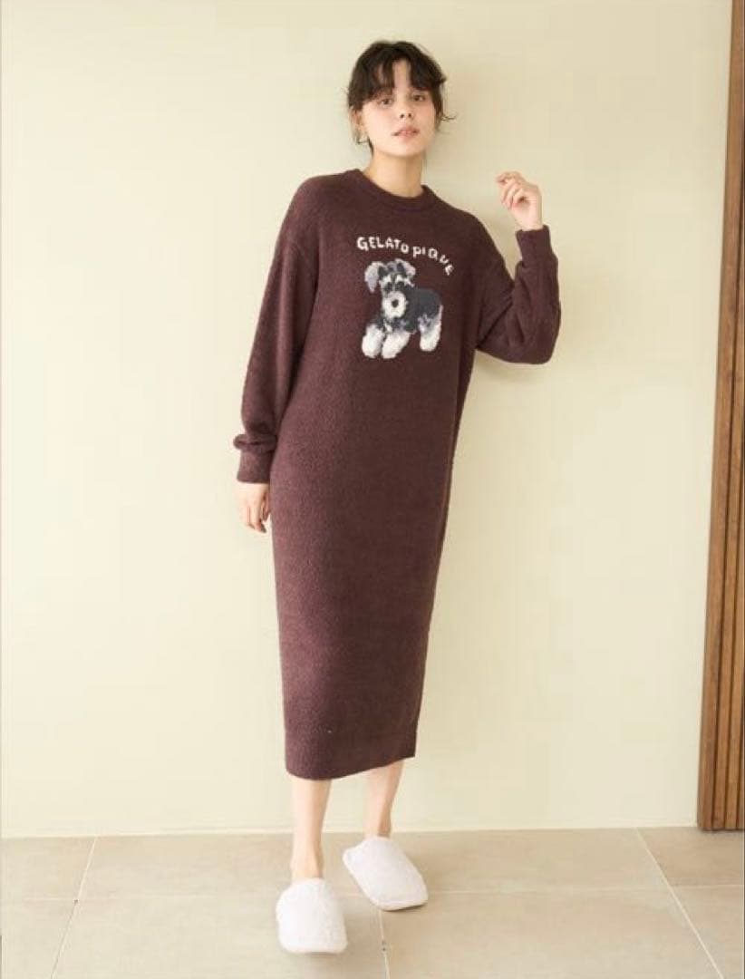 【新品タグ付き】ジェラート　シュナウザー柄DOG ジャガードワンピース