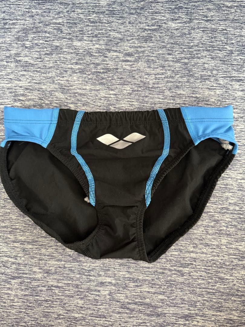 arena 競パン　アクアフォースプリズマ