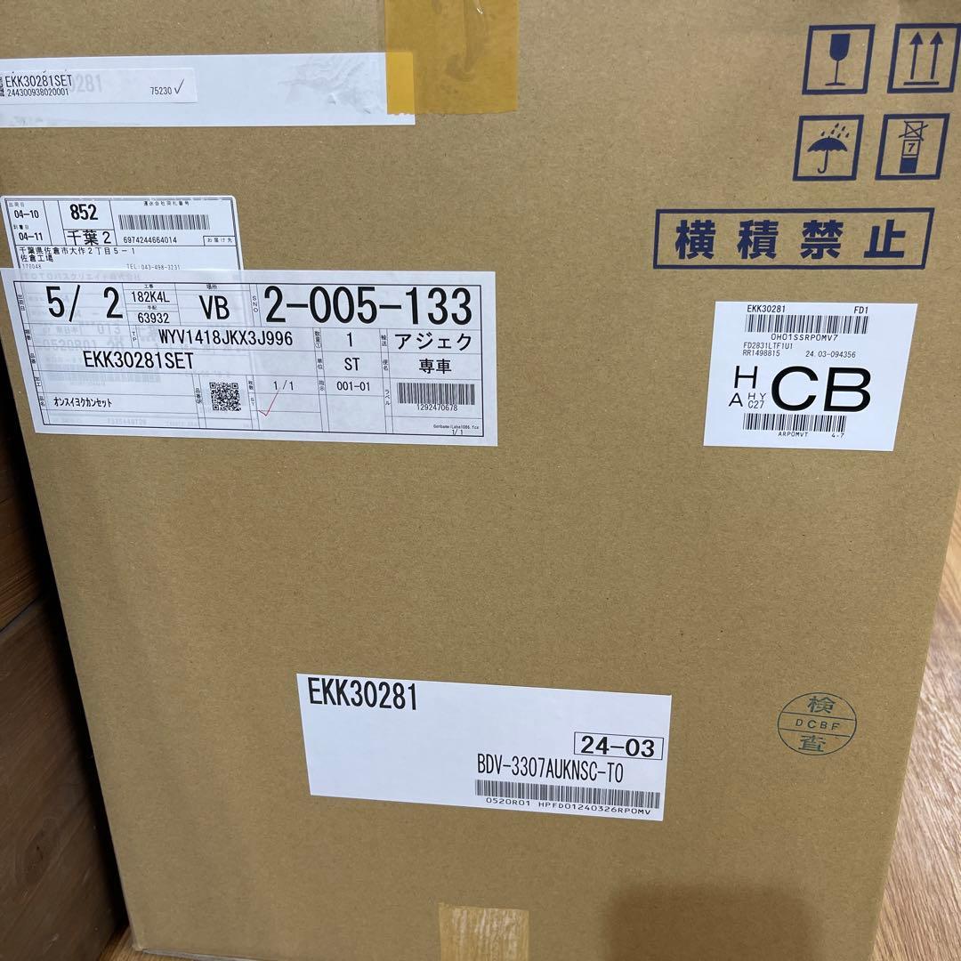 TOTO 温水式浴室換気暖房乾燥機　EKK30281 未使用品