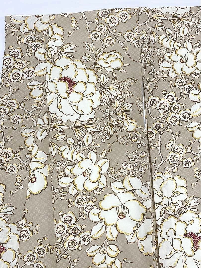 2尺袖 ポリエステル着物 金彩 牡丹 梅 袴用