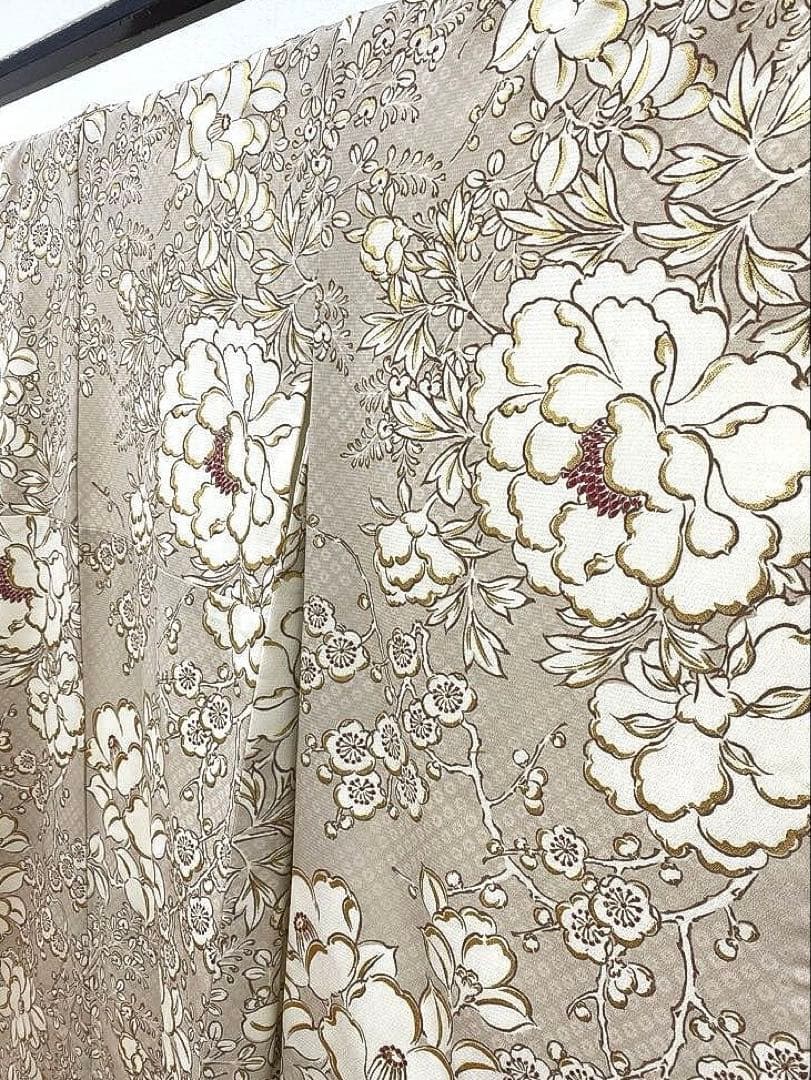 2尺袖 ポリエステル着物 金彩 牡丹 梅 袴用