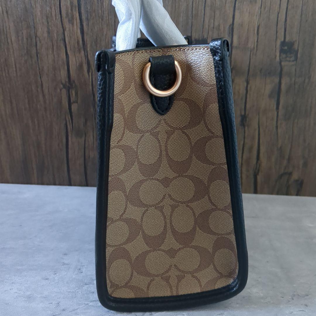 【新品】COACH　デンプシー トート 22 シグネチャー キャンバス