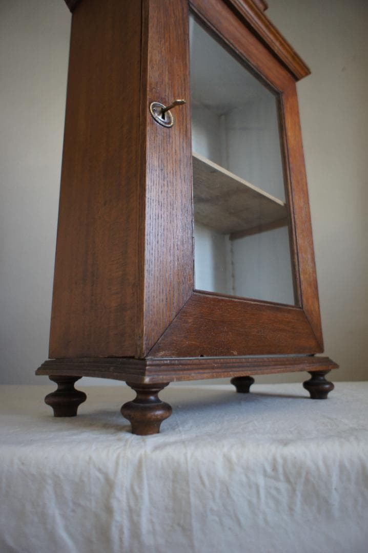 フランスアンティーク　飾り棚　壁掛け　キャビネット　ガラスケース