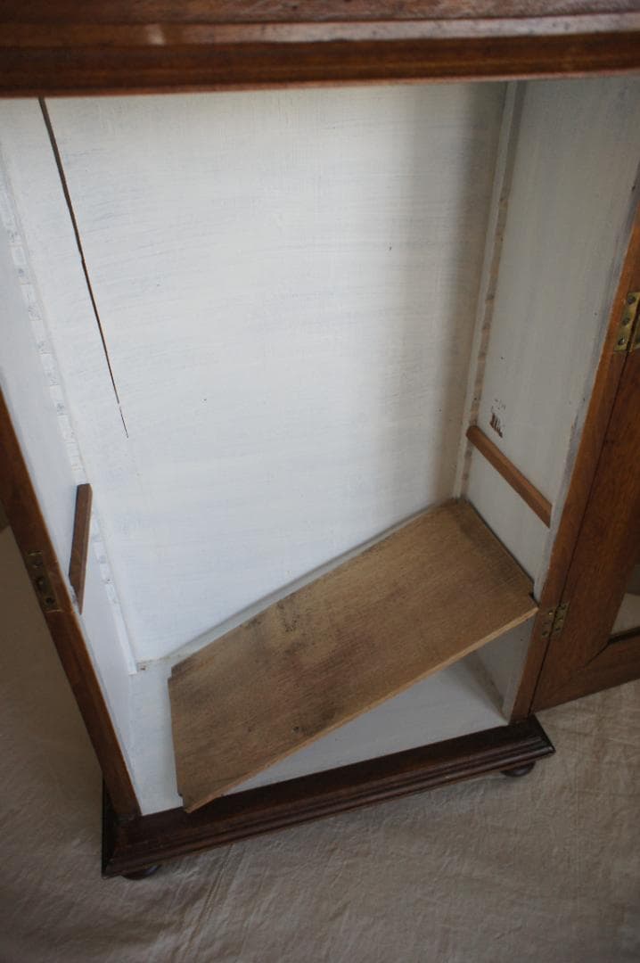 フランスアンティーク　飾り棚　壁掛け　キャビネット　ガラスケース