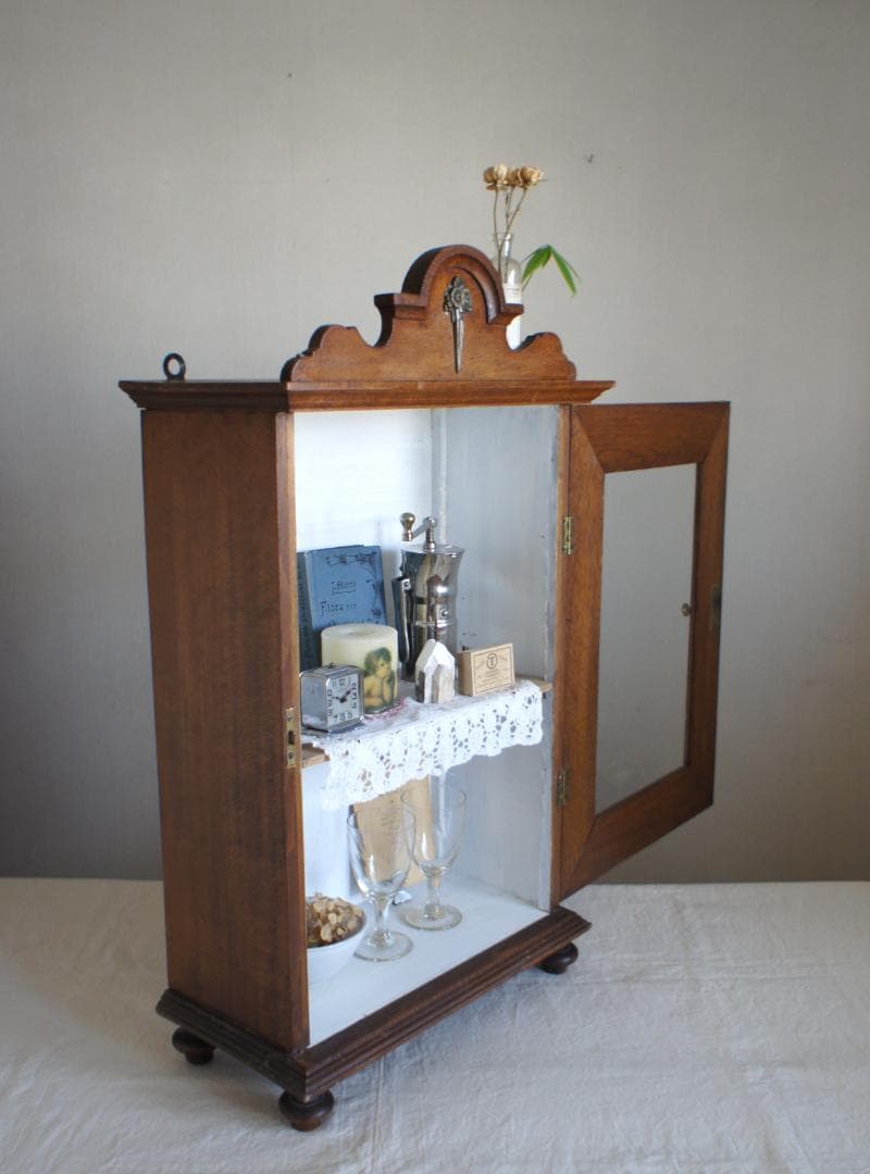 フランスアンティーク　飾り棚　壁掛け　キャビネット　ガラスケース