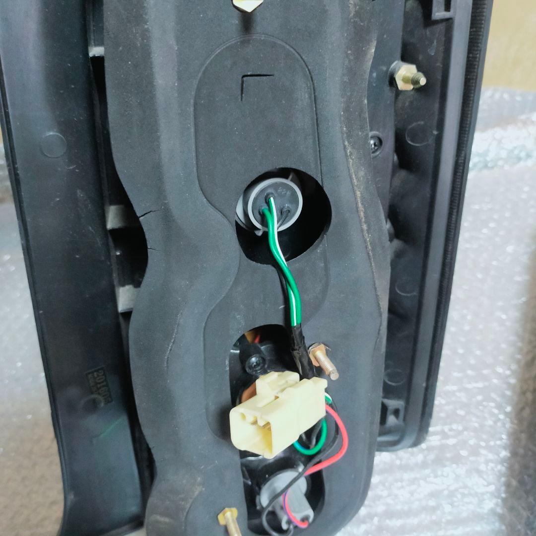 カローラルミオン　LEDクリアテールサンダーテール社外クリアテール