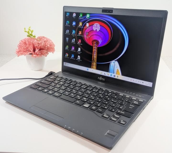 【超美品】Win11✨新品8GB✨薄型＆超軽量✨ノートパソコン✨持ち運びに