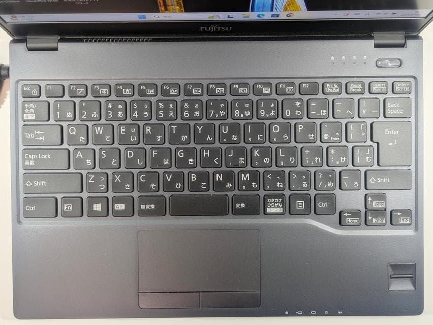 【超美品】Win11✨新品8GB✨薄型＆超軽量✨ノートパソコン✨持ち運びに