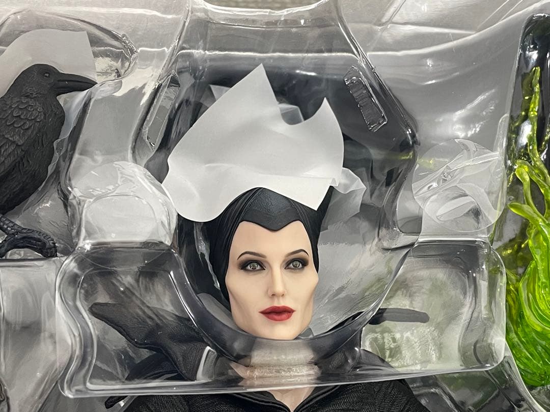 ホットトイズ 1/6 マレフィセント ディズニー HOTTOYS DISNEY