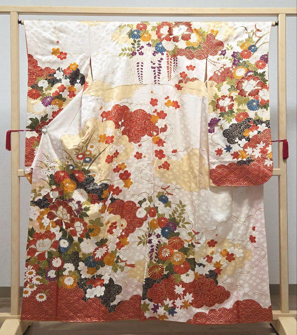 C◆着物くつろぎ 豪華 季節の花々 金彩 金駒刺繍 袷 正絹 成人式 振袖 着物