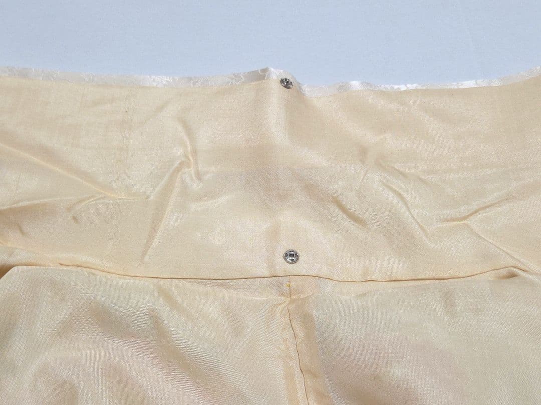 C◆着物くつろぎ 豪華 季節の花々 金彩 金駒刺繍 袷 正絹 成人式 振袖 着物