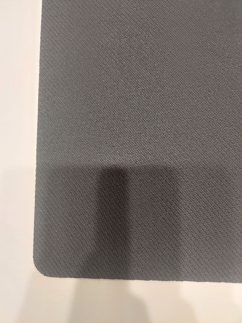 超貴重！海外ポケモンセンター限定 電撃ピカチュウ プレイマット