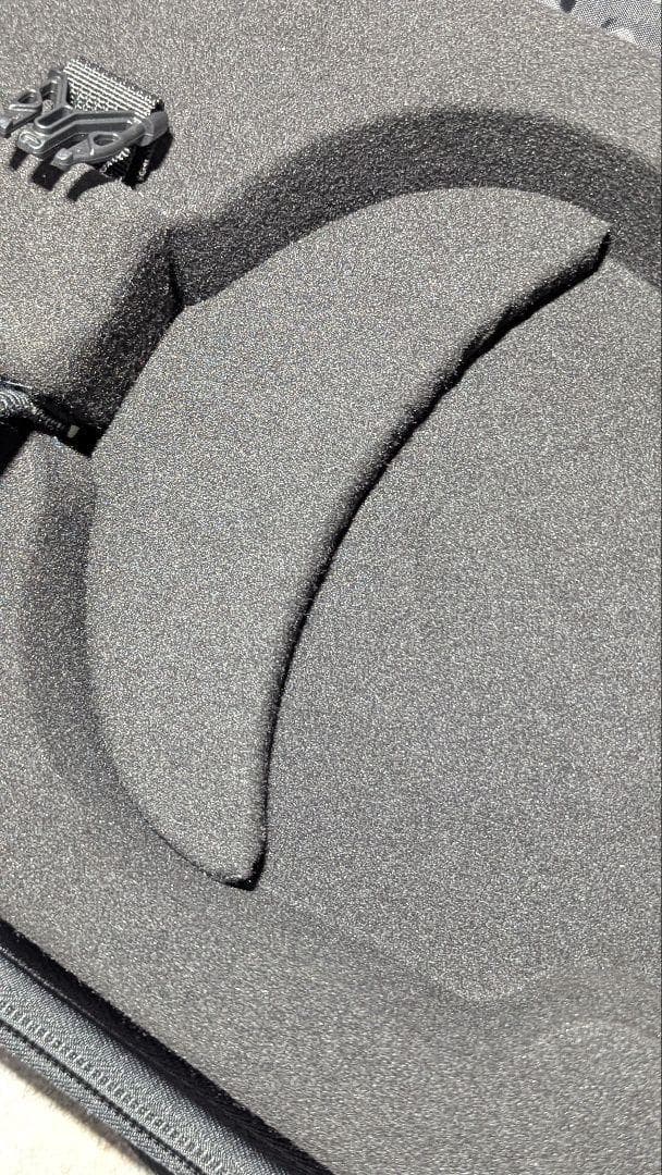 JML バイオリンケース　シェル構造バックパック型　カーボンブラックカラー