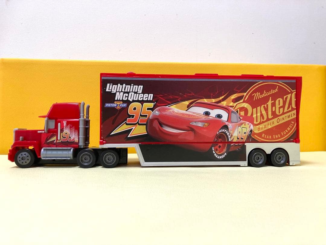 トミカ　カーズ ミニカーセット 35台