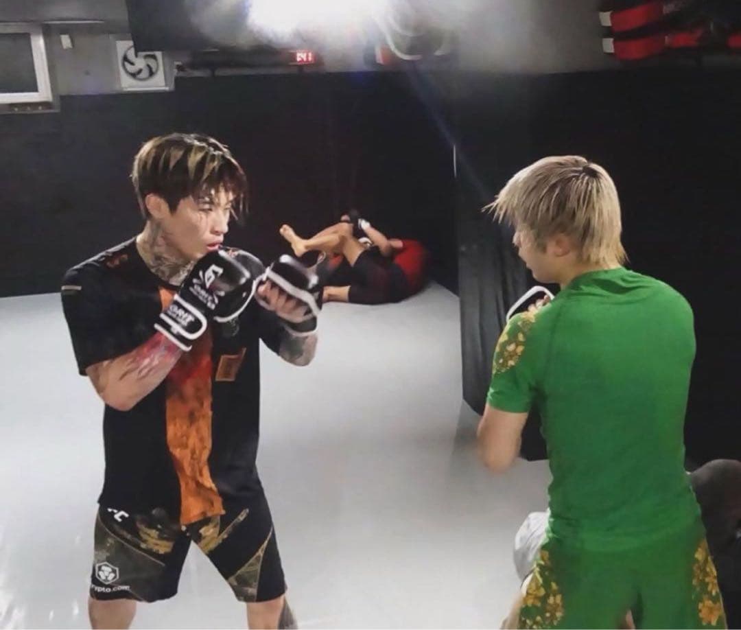 新品　GRIT オープンフィンガーグローブ 黒