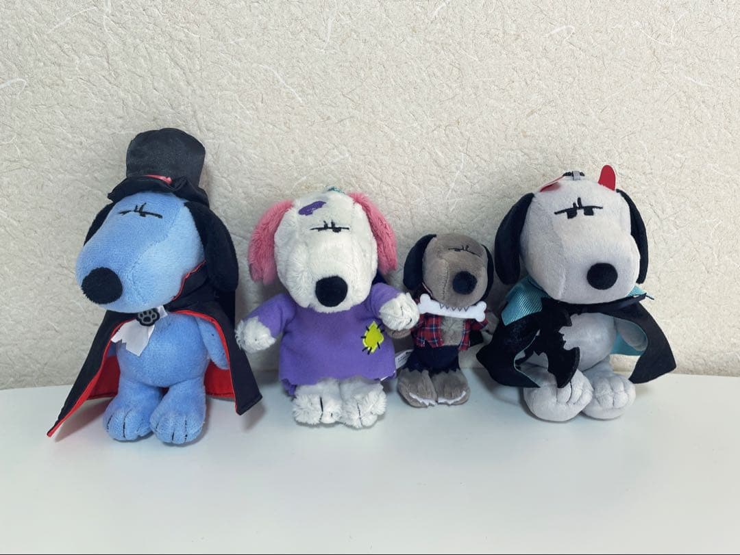 スヌーピー ホラーナイト USJ ハロウィン ぬいぐるみ4体セット