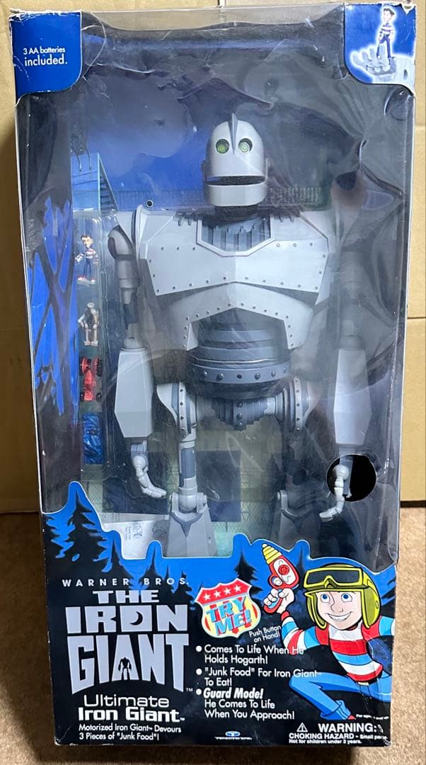 絶版　アイアン・ジャイアント ライト＆サウンド トーキング巨大フィギュア