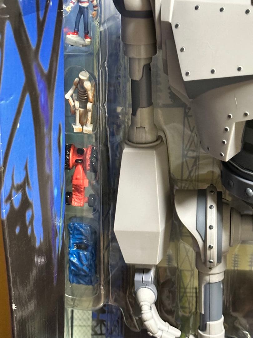 絶版　アイアン・ジャイアント ライト＆サウンド トーキング巨大フィギュア