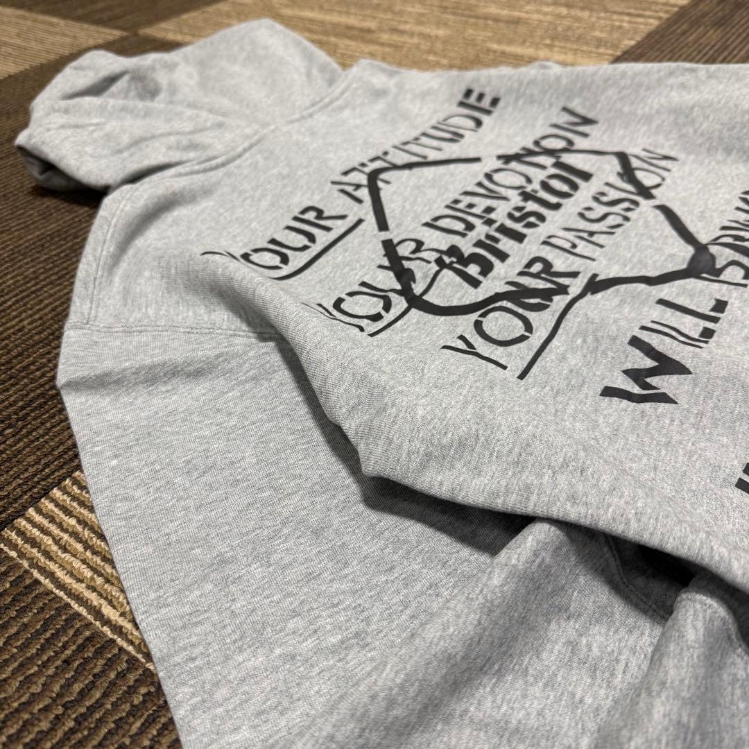 F.C.Real Bristol グレー パーカー 美品
