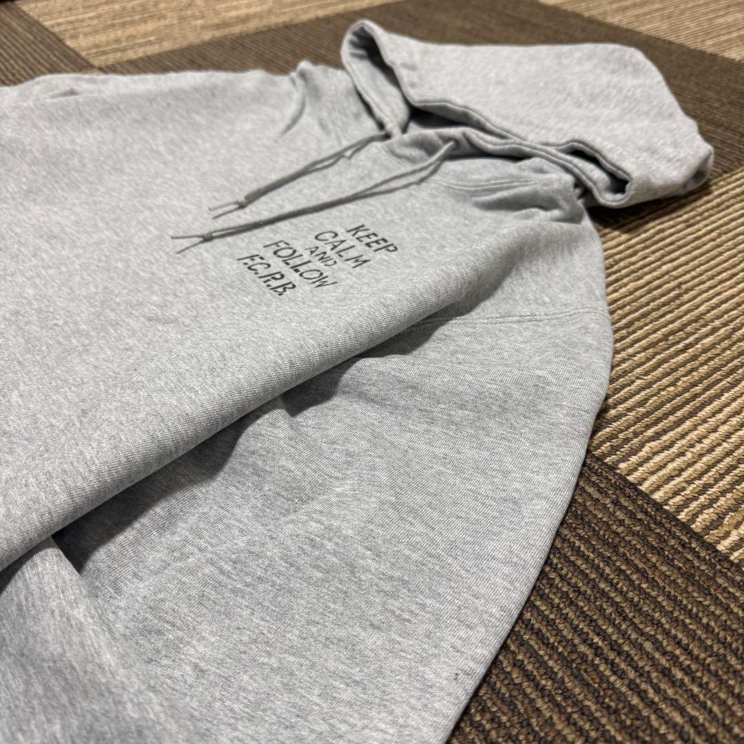 F.C.Real Bristol グレー パーカー 美品