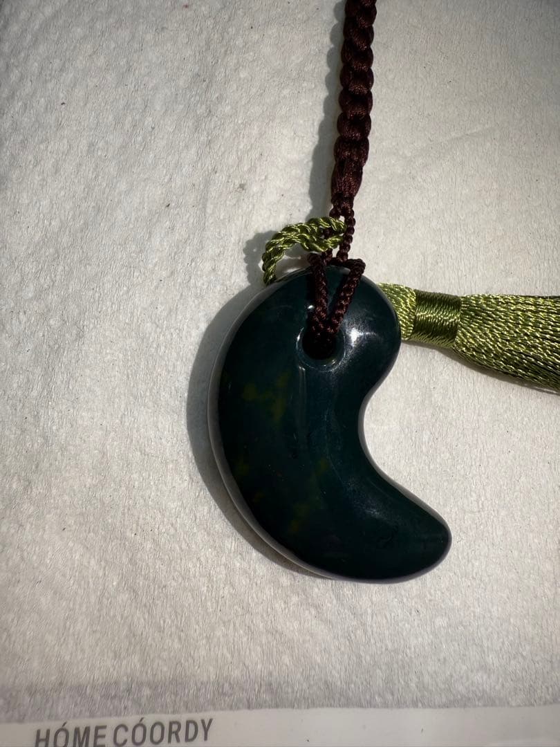 出雲石‼️碧玉‼️青石‼️勾玉‼️特大サイズ41、5mm‼️送料無料‼️破格出品‼️鑑定書付