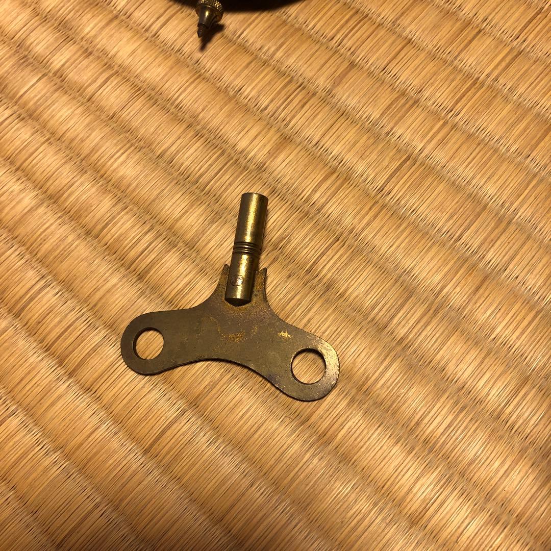 木製掛時計 振り子付き　ゼンマイ式